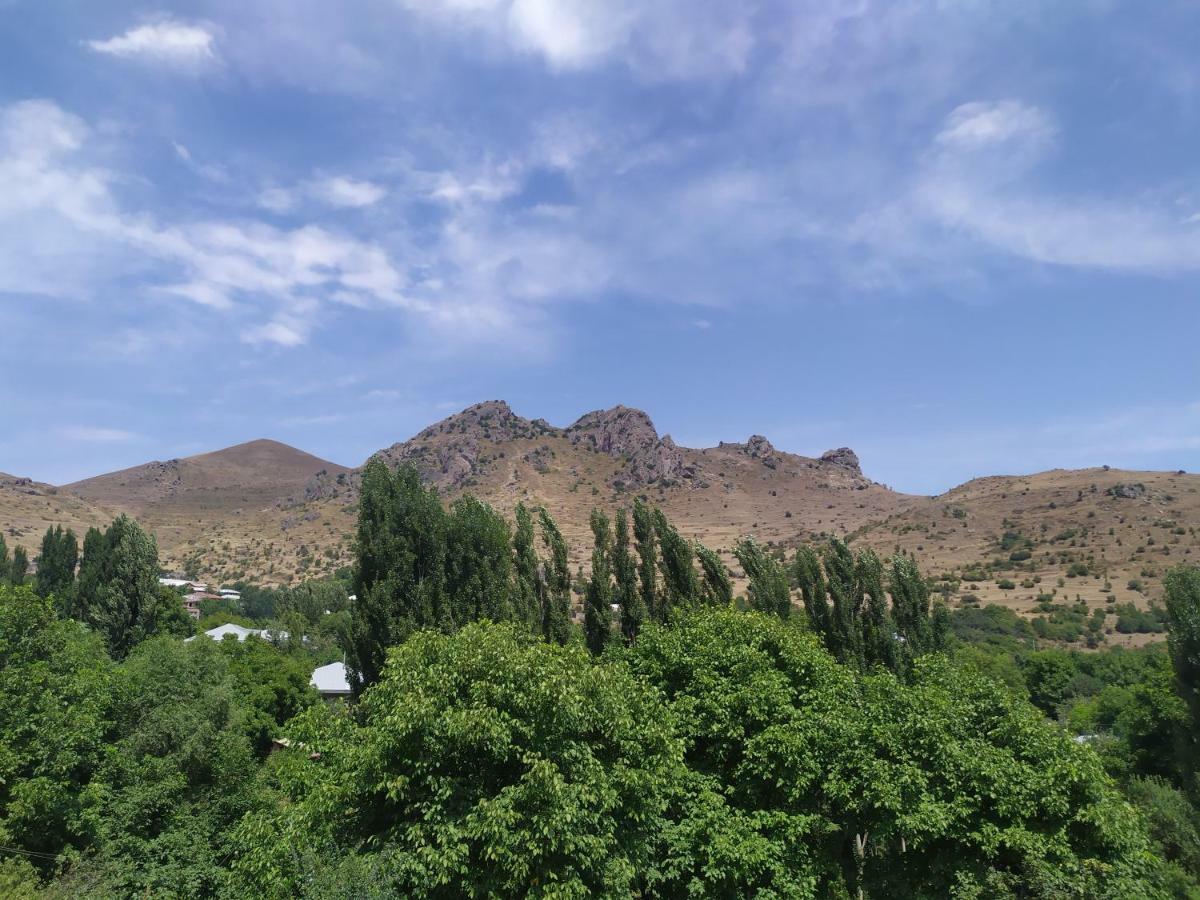 Verishen Guest House B&B Goris Esterno foto