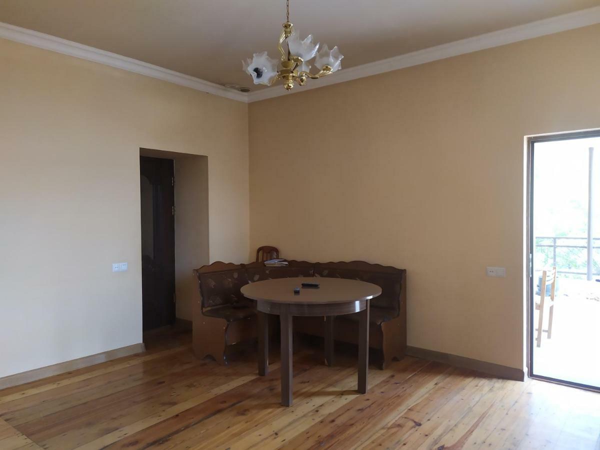 Verishen Guest House B&B Goris Esterno foto